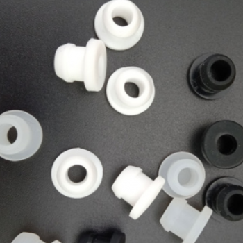 優(yōu)質(zhì)橡膠皮黑白卡扣護(hù)線(xiàn)圈硅膠電線(xiàn)保護(hù)圈圓孔環(huán)過(guò)線(xiàn)孔套面防護(hù)圈