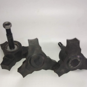 供應土豆收收獲機三角震動輪 優(yōu)質(zhì)耐磨橡膠震動輪 土豆收獲機配件