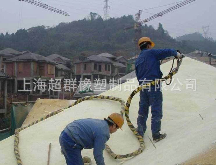 3385601918_1211545400