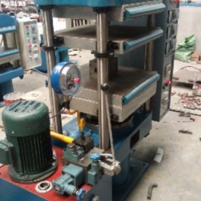 橡膠機(jī)械XLB-D0.25MM