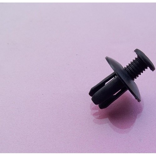 艾宇配件生產(chǎn)廠家批發(fā)汽車塑料卡扣 福特配件.通用塑料固定卡扣