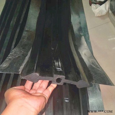 陸韻300/6天然橡膠止水帶價(jià)格