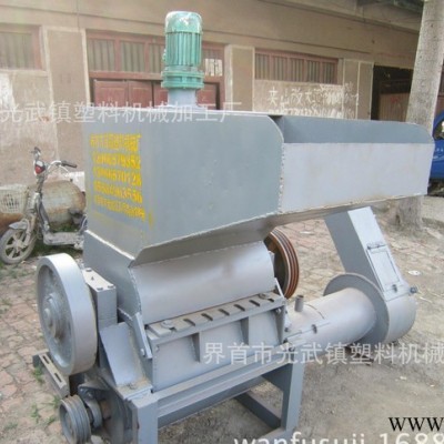 萬(wàn)福塑料粉碎機(jī)，塑料破碎機(jī)，廢舊塑料再利用設(shè)備，塑料機(jī)械，塑料粉碎清洗機(jī)