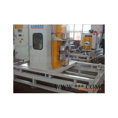 新貝塑料機(jī)械——塑料管材環(huán)形切割機(jī)