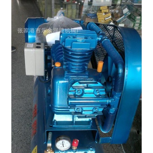 塑料機械包裝機械專用7.5KW大功率空壓機，1立方12公斤空