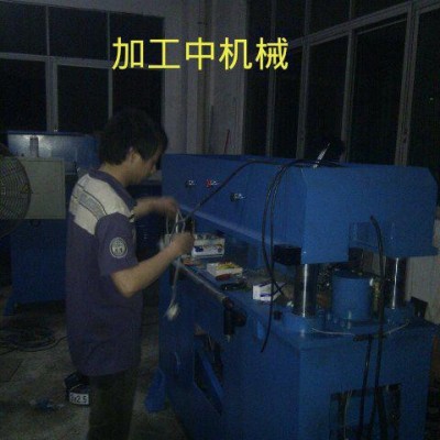 東莞裁斷機(jī) 佛山 惠州 生產(chǎn)精密四柱裁斷機(jī) 吸塑加工設(shè)備