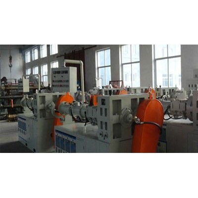 150型橡膠擠出機(jī)，止水帶設(shè)備廠家，150型冷喂料橡膠止水帶擠出機(jī)