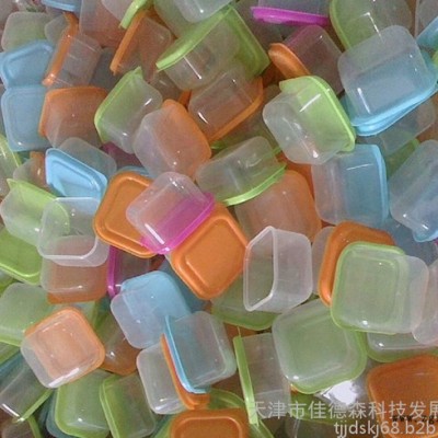 天津佳德森提供各種塑料制品加工制造與研發(fā)，承接各種注塑成型加工，可以研發(fā)模具并注塑成型。