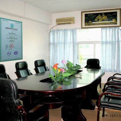 供應11加工注塑成型、模具開發(fā)制造及涂裝