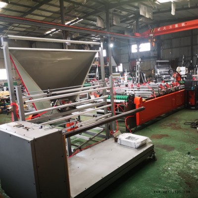 瑞華機械供應600 mm保溫袋制袋機 可以做2mm 3mm  4mm珍珠棉制袋機也可以做復合氣泡膜袋