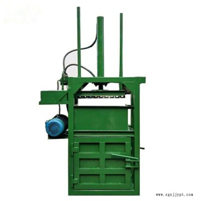 鎮(zhèn)江下角料立式壓塊機(jī) 洛陽EVA泡棉打包機(jī) 塑料瓶液壓打塊機(jī)價(jià)格富興