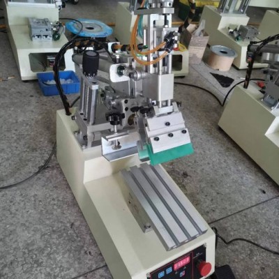 宜賓絲印機廠家PP塑料瓶絲網(wǎng)印刷機廠家