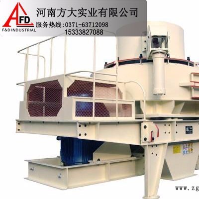 湖北PCL系列沖擊式破碎機(jī)，武漢大型河卵石打砂機(jī)，沖擊式制砂機(jī)設(shè)備