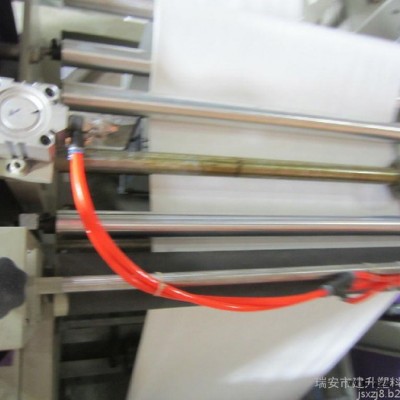 **經(jīng)濟(jì)型OPP PET無紡布 BOPP 電腦橫切機(jī)