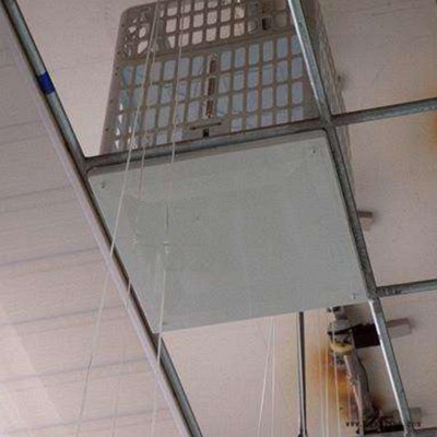 礦用分體式更衣吊籃 現(xiàn)貨供應 無線遙控更衣吊籃 電動防水更衣吊籃 澡堂更衣室吊籃