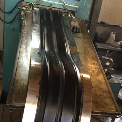 鋼邊式橡膠止水帶 混凝土壩體接縫用鋼邊式橡膠止水帶 抗撕裂止水帶廠家