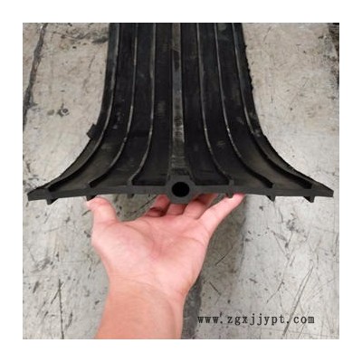 華邁止水帶廠家專業(yè)生產(chǎn)建筑用橡膠止水帶，工民建用651止水帶，中埋式橡膠止水帶廠家直供，性價(jià)比高