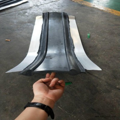 中平鋼邊式止水帶 施工縫用中埋鋼邊式止水帶 橡膠止水帶 百進生產