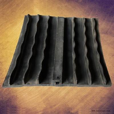 山東廠家直售國標(biāo)橡膠止水帶中埋式外貼士鋼邊止水帶 物流直發(fā)量大可優(yōu)
