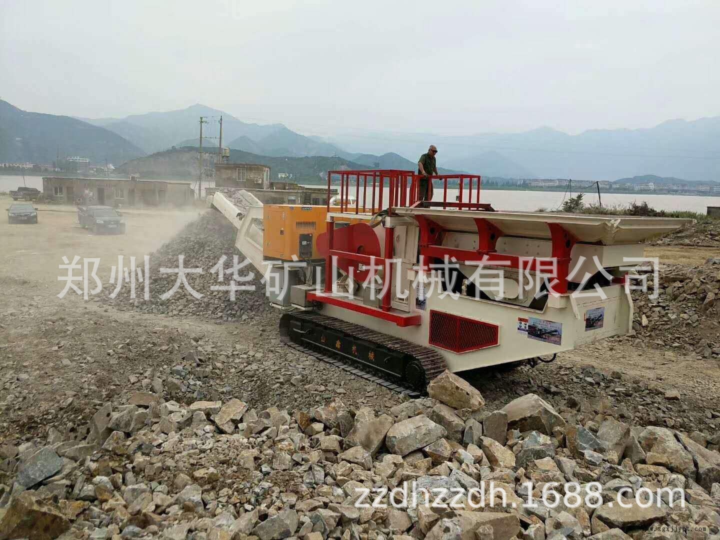 吉林延邊移動鄂式破碎站時產(chǎn)1500噸移動破碎站租賃