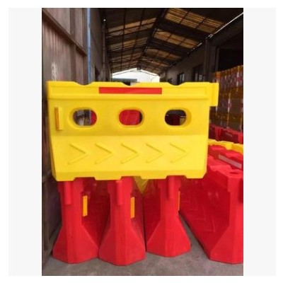 滾塑水馬防撞桶市政建設道路施工三孔注水水馬圍擋移動防撞墩