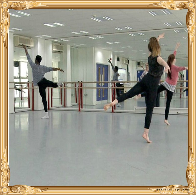 值得信賴 幼兒園環(huán)保地膠 PVC運(yùn)動(dòng)地膠