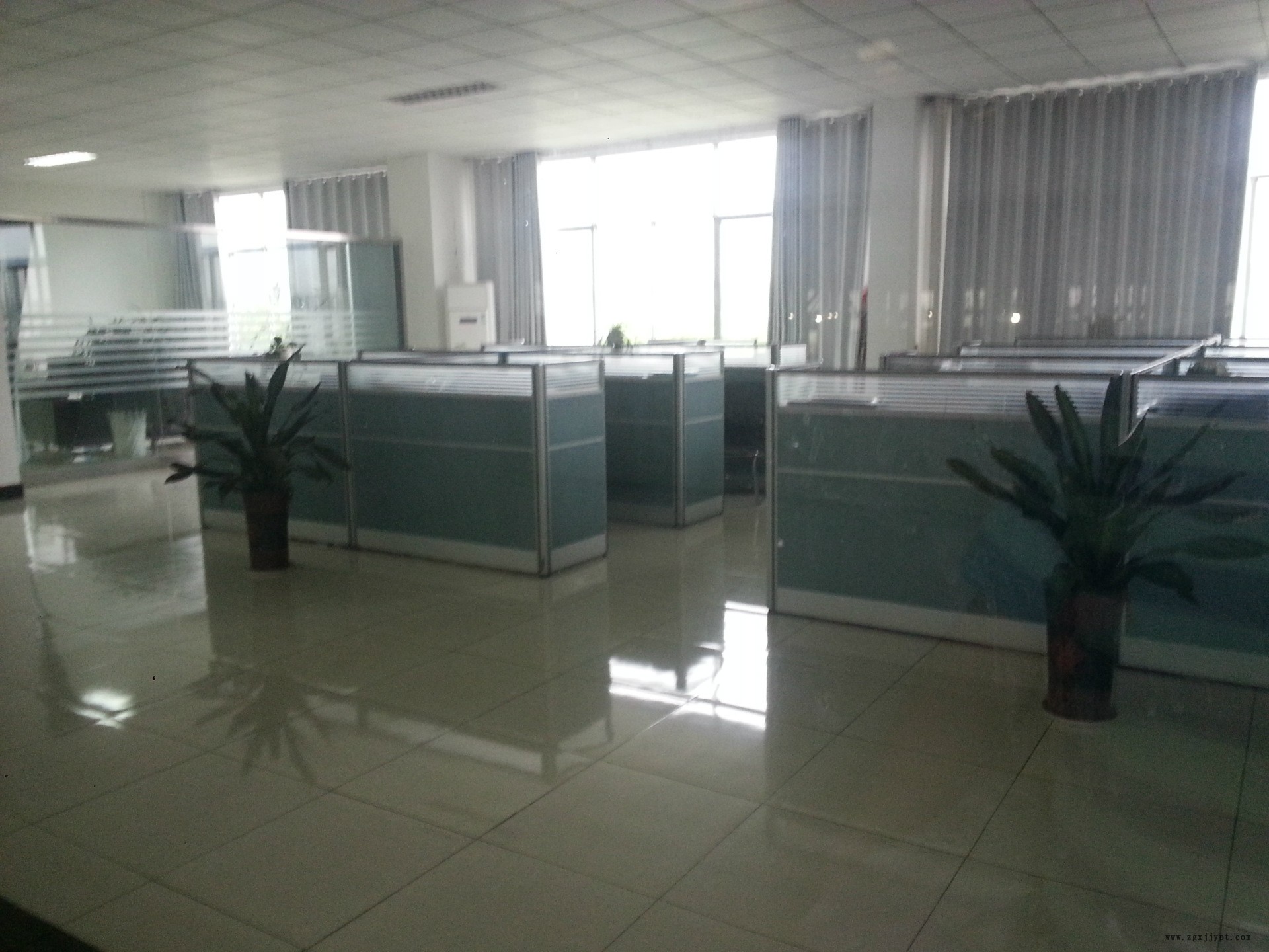 辦公場(chǎng)所1