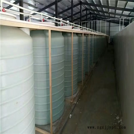 江蘇鹽城 8噸pe大罐 質(zhì)優(yōu)價廉
