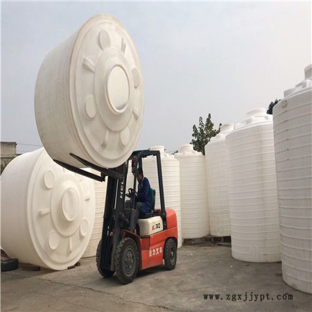 江蘇鹽城 8噸pe大罐 質(zhì)優(yōu)價廉