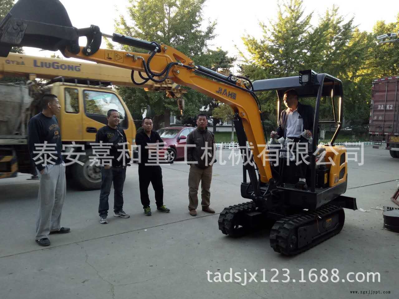 旱廁改造利器，液壓先導(dǎo)農(nóng)村施工用小型挖掘機(jī)，廠家直銷微挖示例圖2