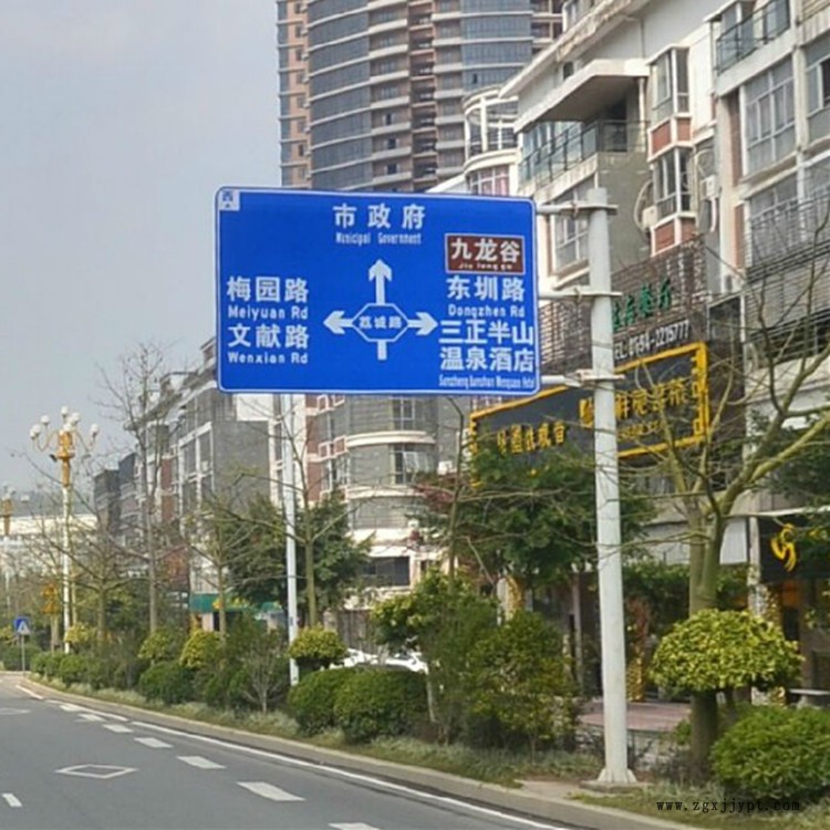 道路F型標(biāo)志桿 高速公路標(biāo)志桿 安全標(biāo)志牌 祥路長期供應(yīng)