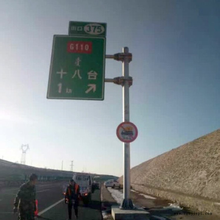 懸臂式指路標(biāo)志牌桿 牌立柱 安全標(biāo)志牌 祥路長期供應(yīng)