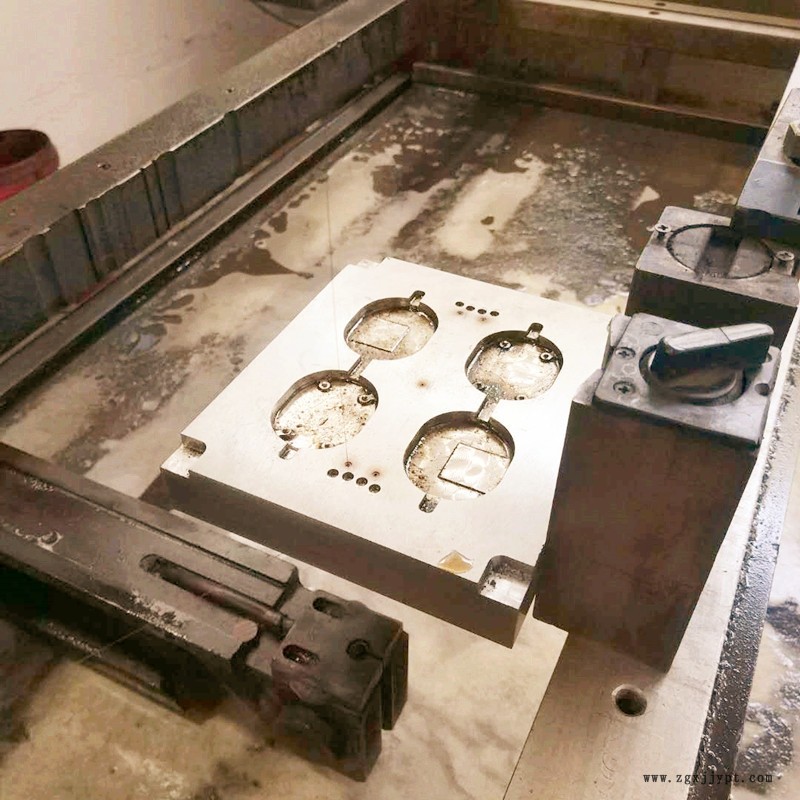 廠家直銷ABS膠臺塑料件開模注塑 ABS膠臺塑料件模具定制加工示例圖4