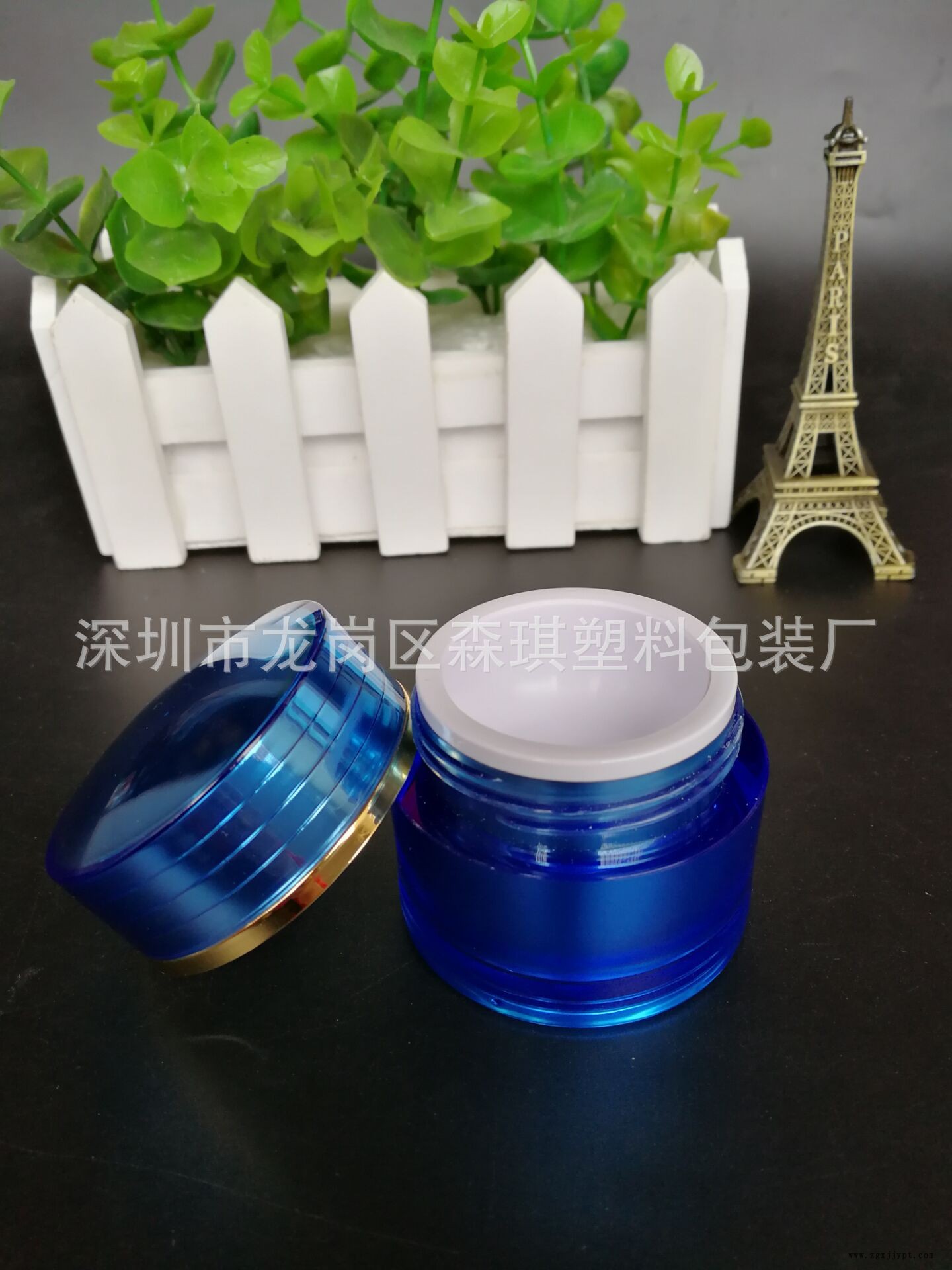 廠(chǎng)家供應(yīng)30克亞克力圓形膏霜瓶 亞克力膏霜面霜瓶 化妝品瓶定制示例圖5