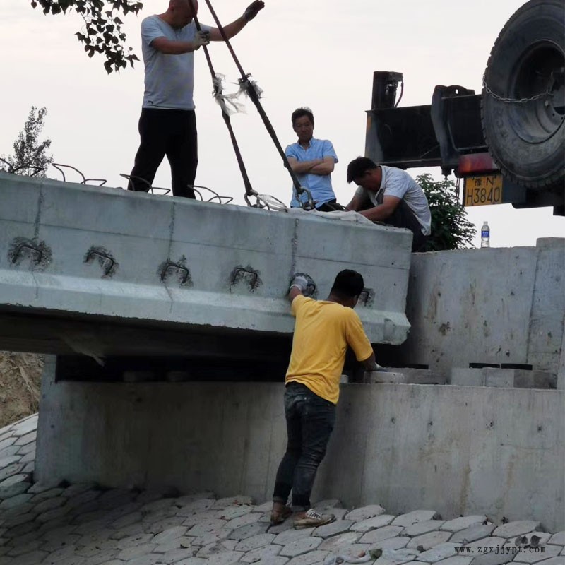 供應(yīng)卓正橡塑 鉛芯支座 氯丁橡膠支座 生產(chǎn)廠家廠家直銷