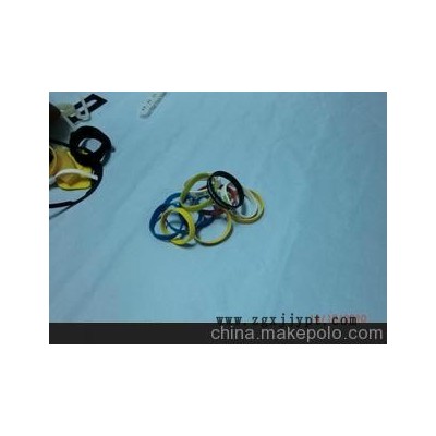 專業(yè)生產(chǎn)手環(huán)，手表帶，廚房用具等硅橡膠雜件