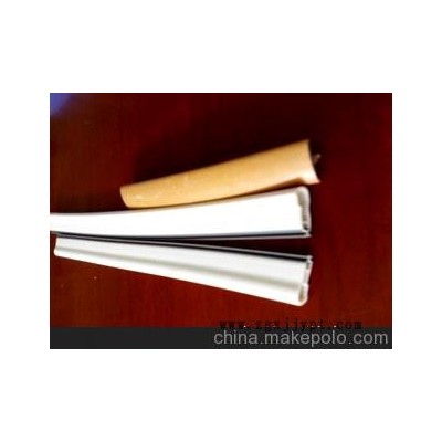 擠塑加工、押出塑料、擠出模具開發(fā)，玻璃包邊條。