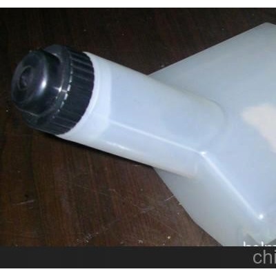 工廠低價提供塑膠水壺的模具制造及產品吹塑加工