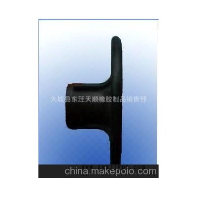 供應耐熱性好，摩擦系數低的 尼龍脫毛盤