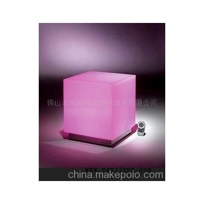 滾塑加工，滾塑燈罩LED七彩燈罩，花園發(fā)光燈罩