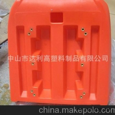 專業(yè)滾塑加工 耐用塑料制品 汽摩配件 滾塑容器