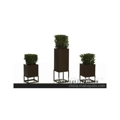 滾塑加工、優(yōu)質(zhì)滾塑制品、LED滾塑燈飾制品