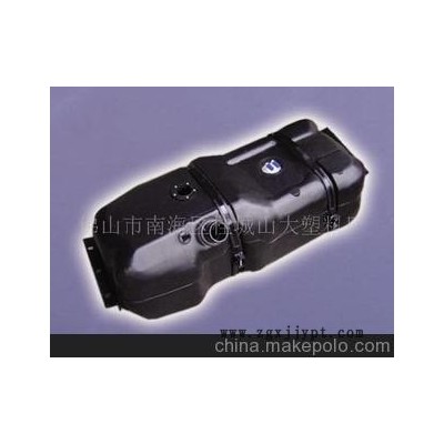 大型滾塑加工，滾塑油箱，PE油箱