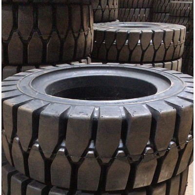 供應ITL18*7-8實心輪胎 工程輪胎 汽車輪胎批發(fā)