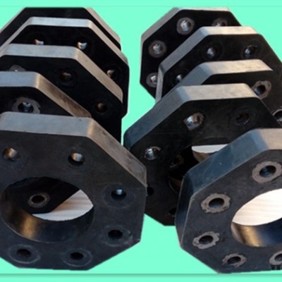 撓性盤，振動(dòng)篩撓性盤**撓性盤，撓性盤批發(fā)，撓性盤廠家，新鄉(xiāng)撓性盤，撓性盤價(jià)格，撓性片，輪胎聯(lián)軸器