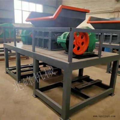 易拉罐壓塊破碎機 塑料撕碎機 彩鋼瓦撕碎機 易拉罐撕碎機 油漆桶撕碎機 輪胎破碎設(shè)備兆峰供應(yīng)