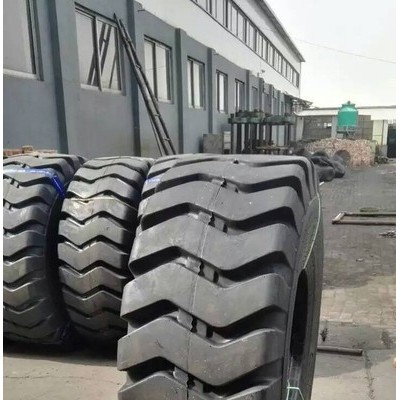 風(fēng)神 鏟車輪胎型號(hào)825-16小型裝載機(jī)車輪胎6個(gè)孔鋼圈