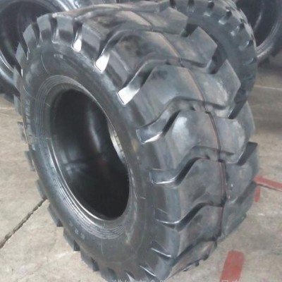 **16/90-16工程輪胎 ，裝載機(jī)16/90-16鏟車輪胎全新三包