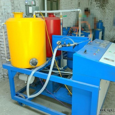 雙榮109聚氨酯發(fā)泡機(jī) 品質(zhì)貨源 冰箱保溫發(fā)泡機(jī)