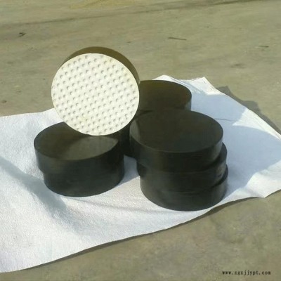 廠家生產(chǎn)橡膠支座橋梁橡膠墊塊品種齊全，價格低廉